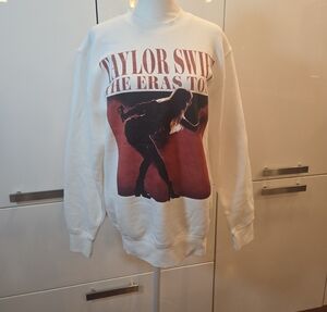 Official Taylor Swift The Eras Tour Merchandise Crewneck Sweatshirt Size Small